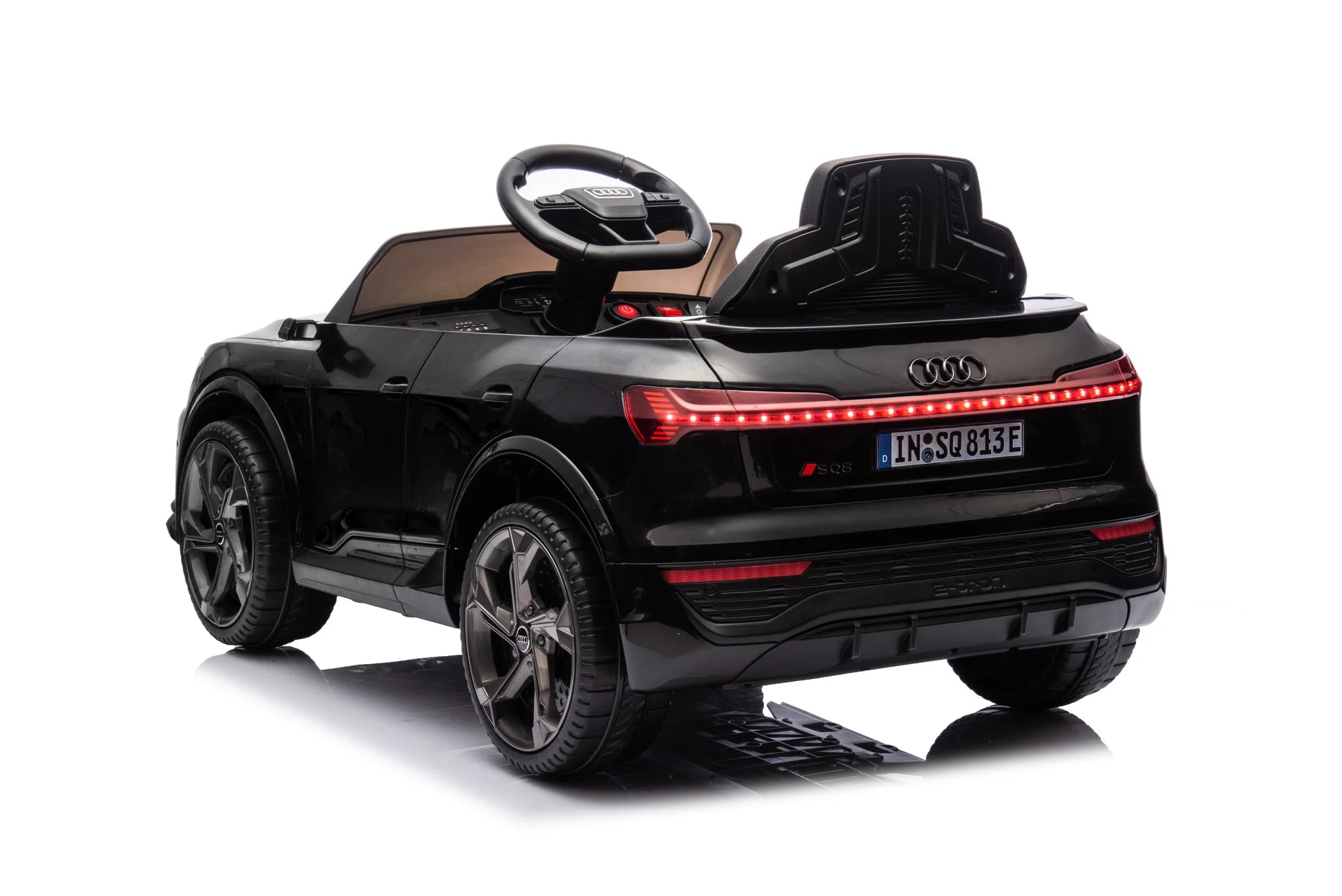Audi SQ8 12V fekete
