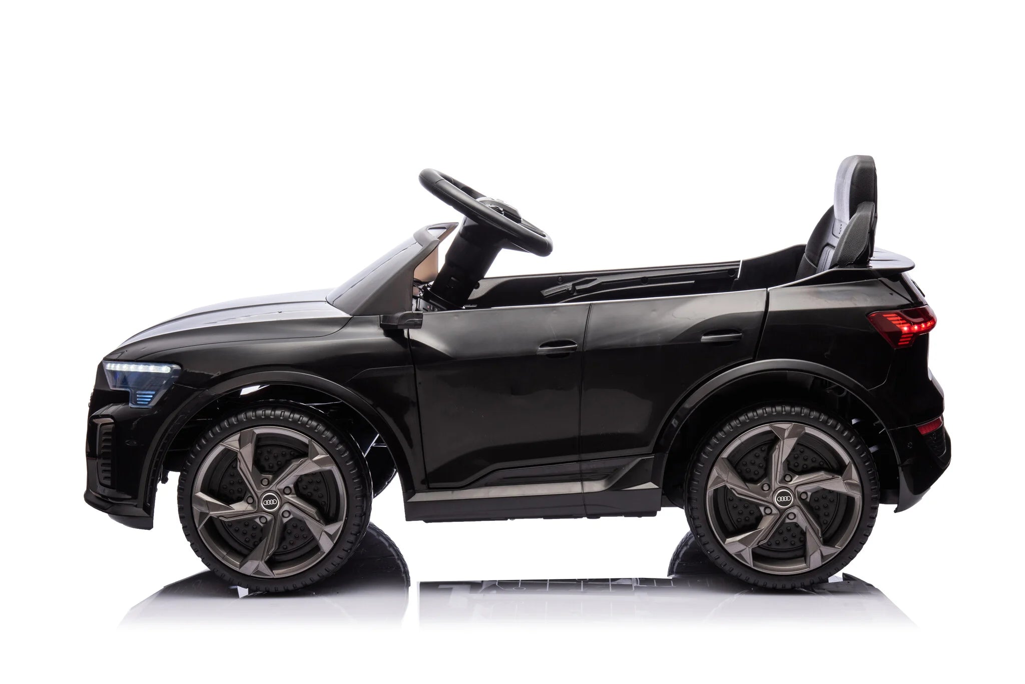 Audi SQ8 12V fekete