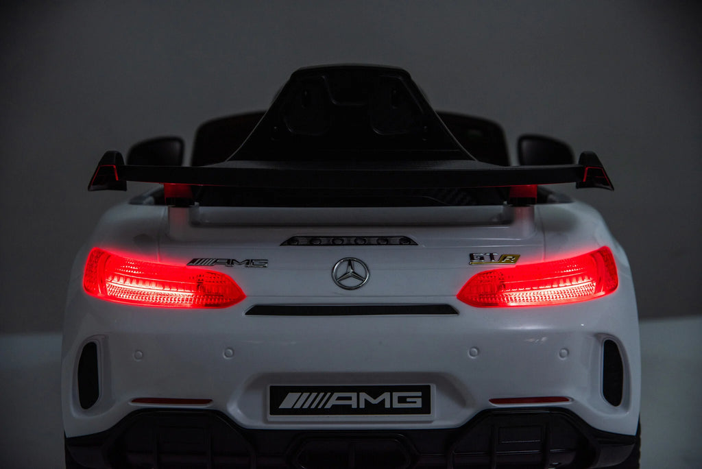 Mercedes GTR AMG 12V fehér